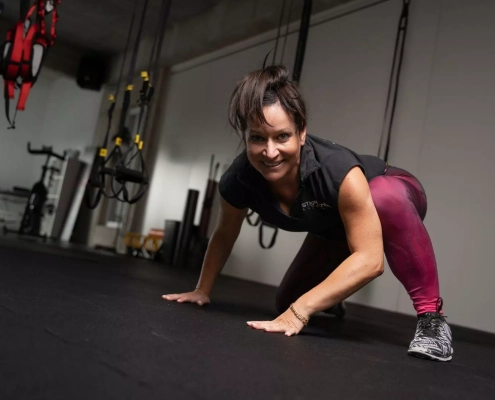Personal Trainer Ehingen Ulm Stephanie Lutrelli Foto Startseite Kurse